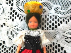 7 intnl yellow hat a